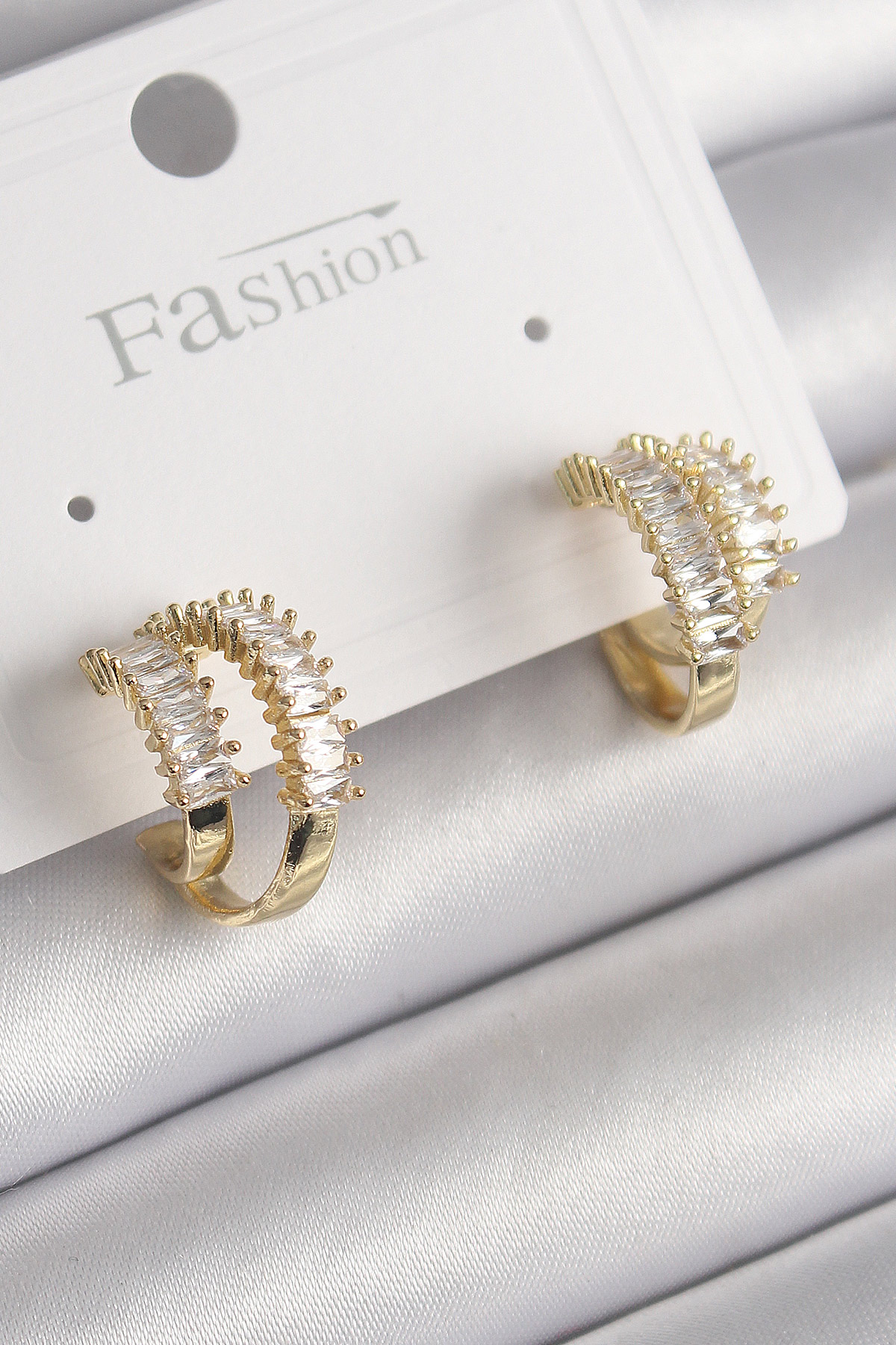 Pirinç Gold Renk 2'Li Zirkon Taşlı Halka Model Kadın Küpe BKP9975