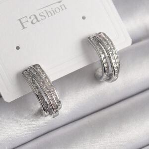 Pirinç Gümüş Renk Zirkon Taşlı Yarım Halka Model Kadın Küpe BKP9978