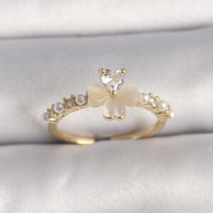 Pirinç Gümüş Renk Zirkon Taşlı Beyaz Mineli Yonca Model İnci Detay Ayarlanabilir Yüzük BYK3551