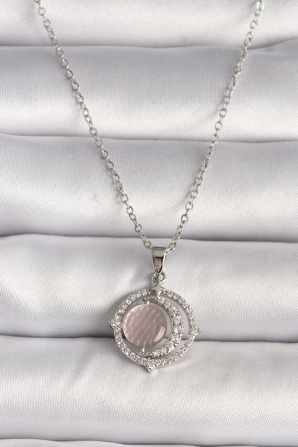 316L Çelik Gümüş Renk Zirkon Taşlı Pembe Sedefli Hilal Model Kadın Kolye BKO9701
