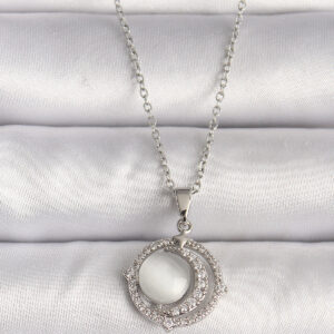 316L Çelik Gümüş Renk Zirkon Taşlı Beyaz Sedefli Hilal Model Kadın Kolye BKO9702