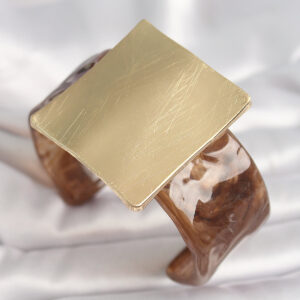 Kahverengi Mermer Desen Akrilik Plastik Gold Kare Plaka Model Vintage Kadın Bilezik BB6682