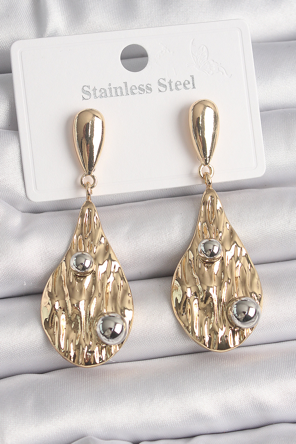 Pirinç Gold Renk Sallantı Damla Model Gümüş Top Detay Kadın Küpe BKP10068