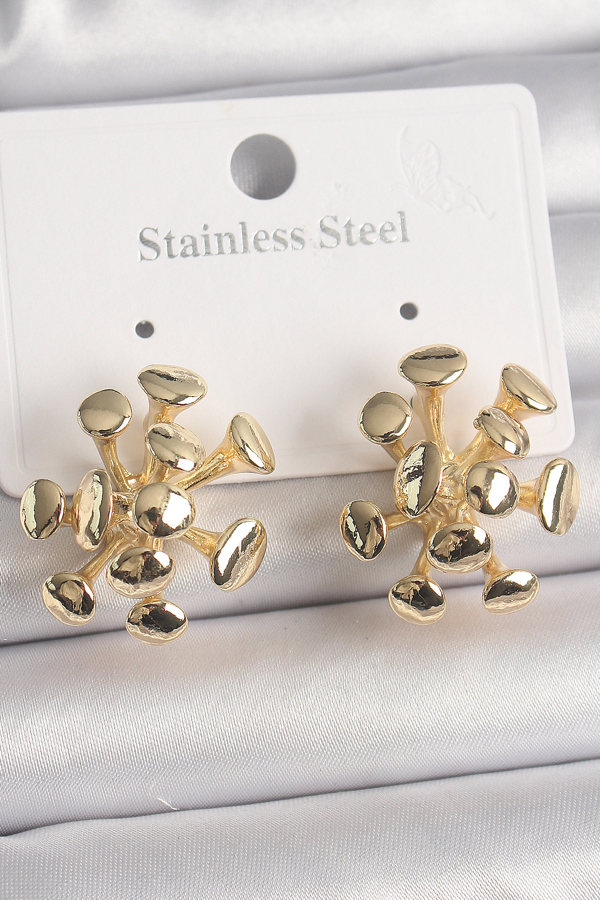 Pirinç Gold Renk Virüs Figür Model Kadın Küpe BKP10070