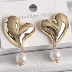 Pirinç Gold Renk Kalp Model Sallantı İnci Detay Kadın Küpe BKP10080