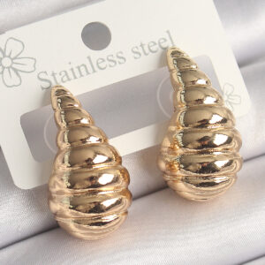 Pirinç Gold Renk İşlemeli Damla Model Kadın Küpe BKP10257