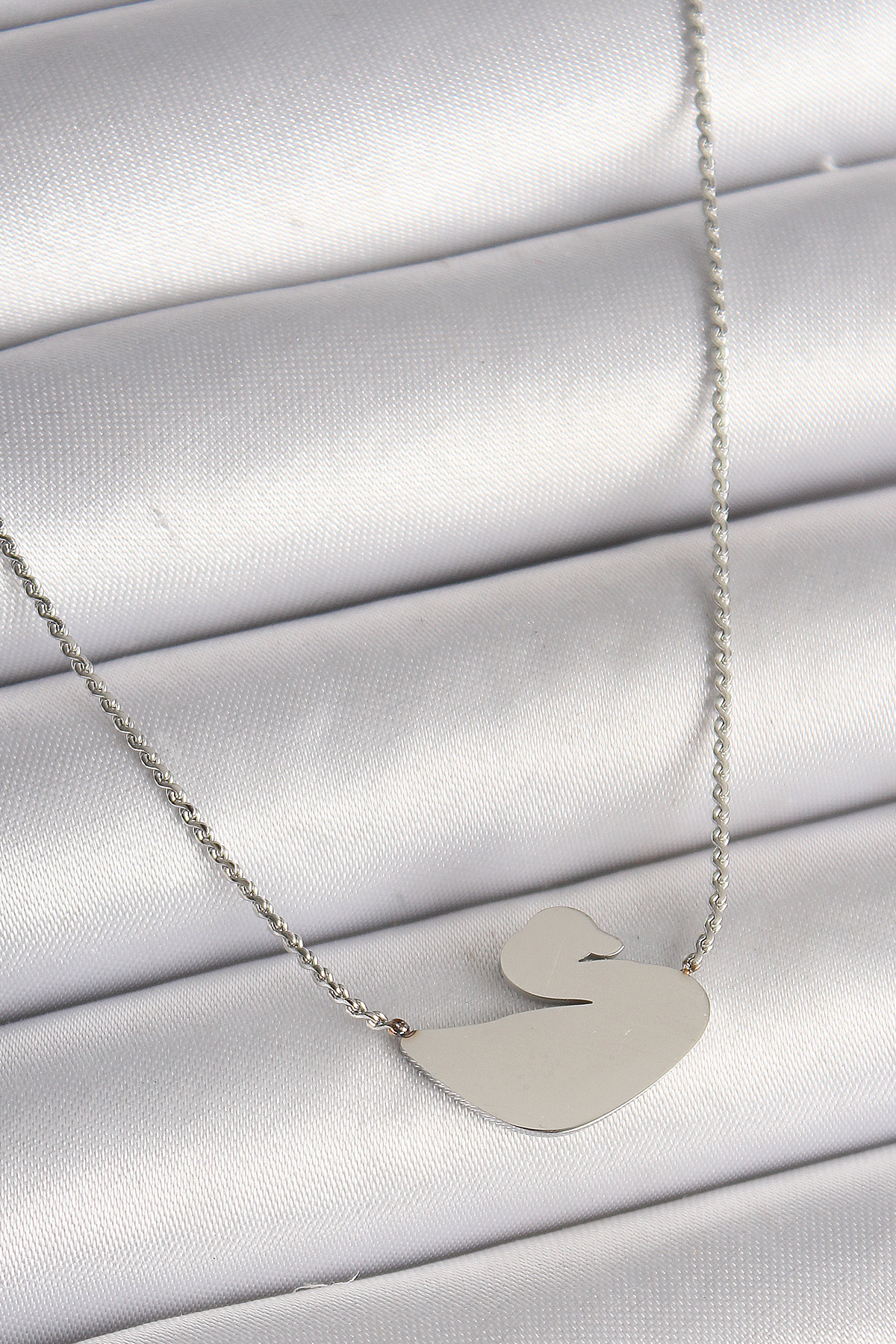 316L Çelik Gümüş Renk Zincir Kuğu Model Kadın Kolye BKO9872