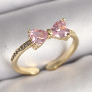 Pirinç Gold Renk Pembe Zirkon Taşlı Kalp Fiyonk Model Kadın Yüzük BYK3641