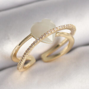 Pirinç Gold Renk Beyaz Kristal Kalp Model Zirkon Taş Detay Kadın Yüzük BYK3644