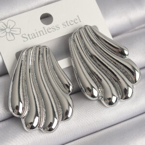 Pirinç Gümüş Renk İşlemeli İstiridye Model Kadın Küpe BKP10231