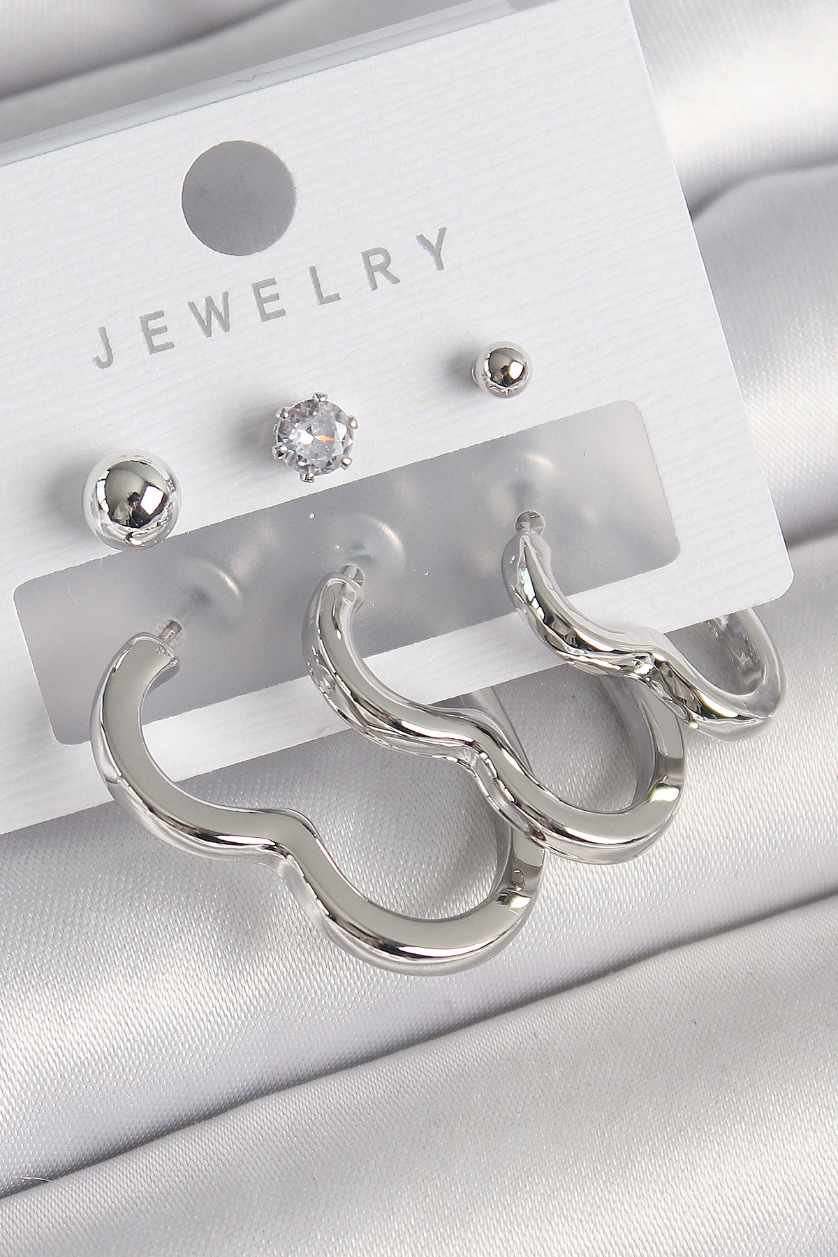 Pirinç Gümüş Renk Kalp Model Zirkon Taş Topçuk Detay Kadın Küpe Seti BKP10307