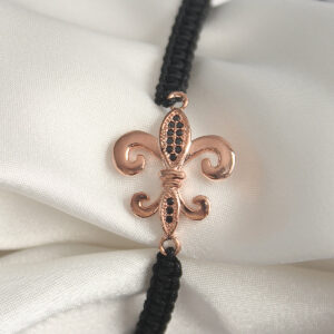 Pirinç Rose Renk Zirkon Taş İşlemeli Zambak Figür Asansörlü Makrome Model Kadın Bileklik BB6808