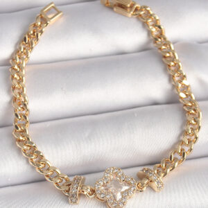 Pirinç Gold Renk Zirkon Taşlı Yonca Figür Zincir Model Kadın Bileklik BB6818