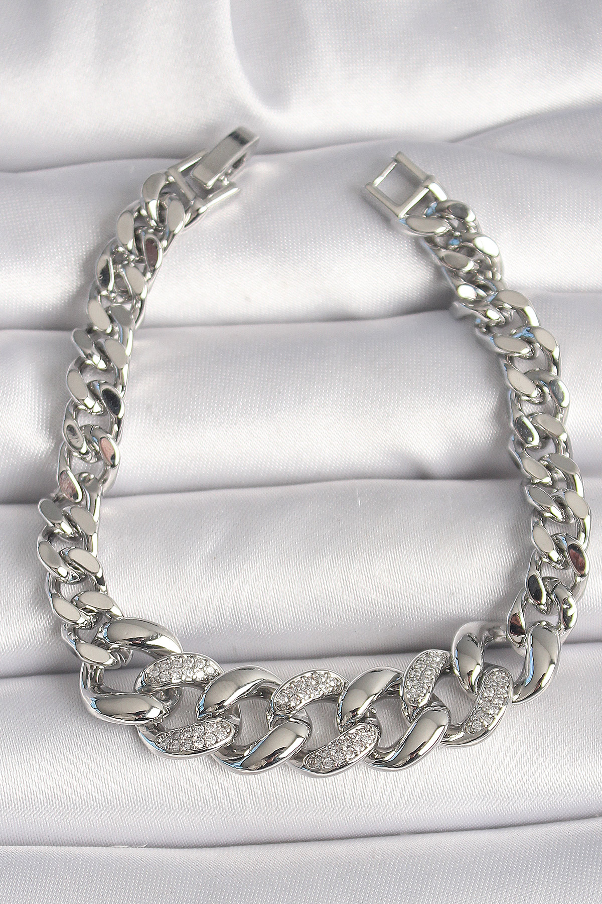 Pirinç Gümüş Renk Zirkon Taşlı Kalın Halka Model Kadın Bileklik BB6854