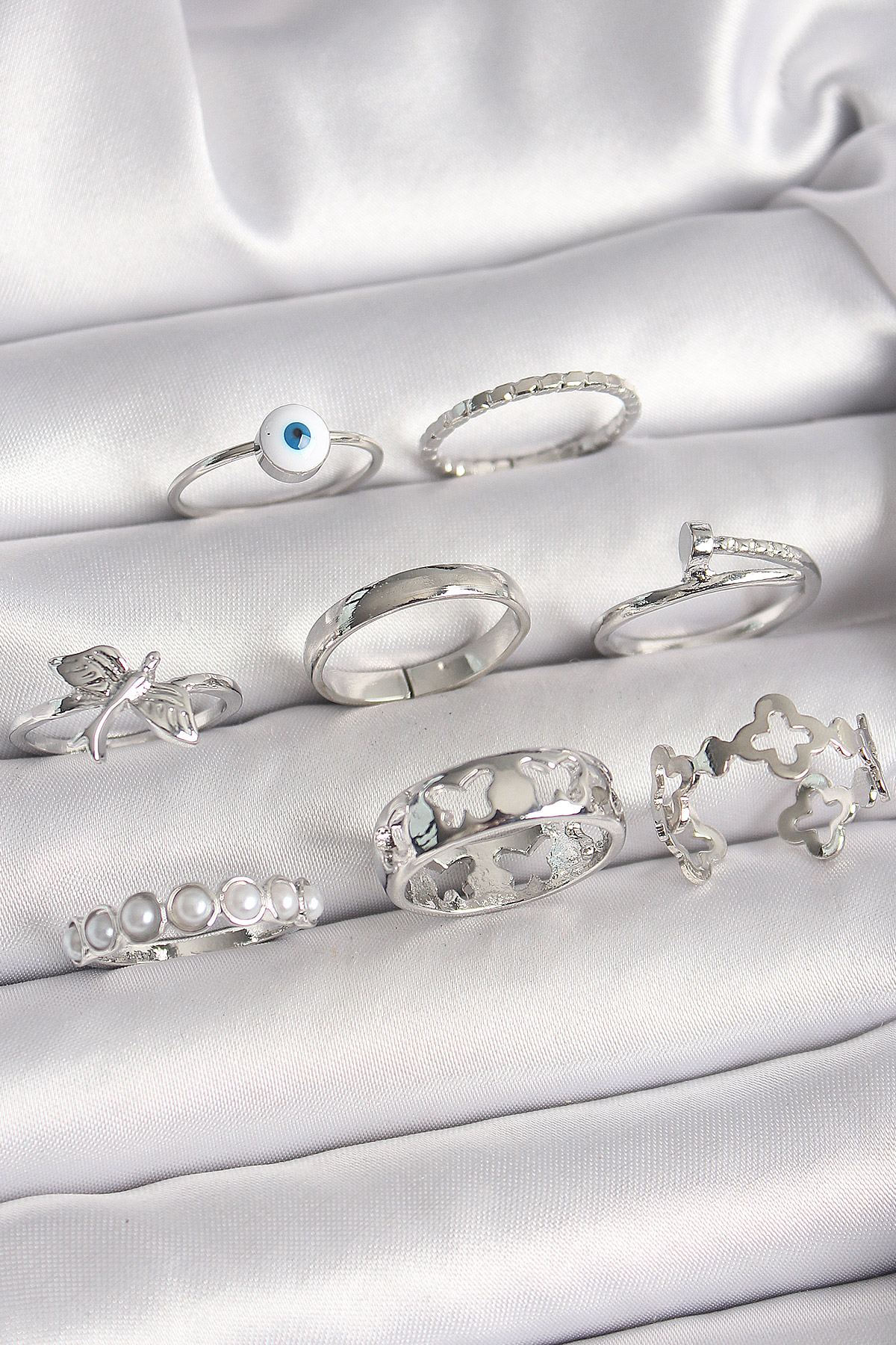 Pirinç Gümüş Renk Nazar Boncuk Detay İncili Kelebek İşlemeli Kadın Yüzük Kombini BYK3649