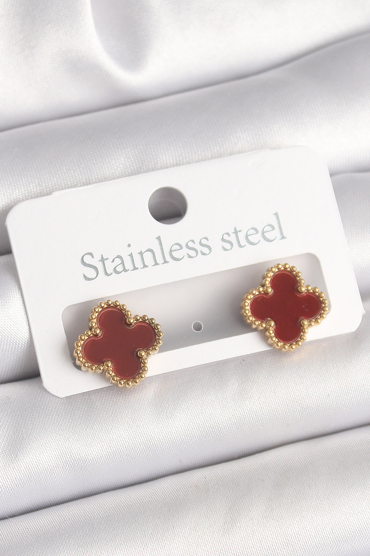 Pirinç Gold Renk Bordo Yonca Model Kadın Küpe BKP10360