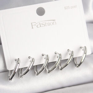 925 Ayar Gümüş Çivi Pirinç Gümüş Renk Üçgen Model Kadın Küpe Seti BKP10414