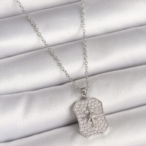 316L Çelik Gümüş Renk Zincir Zirkon Taşlı Kutup Yıldız İşlemeli Madalyon Model Kadın Kolye BKO9943