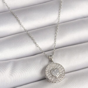 316L Çelik Gümüş Renk Zincir Zirkon Taşlı Kalp İşlemeli Madalyon Model Kadın Kolye BKO9947