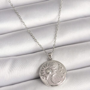 316L Çelik Gümüş Renk Zincir Zirkon Taşlı Ay Güneş İşlemeli Madalyon Model Kadın Kolye BKO9959