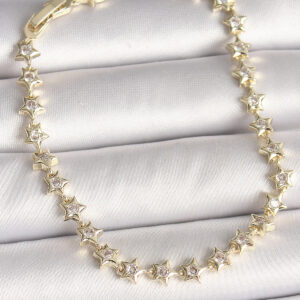 Pirinç Gold Renk Zirkon Taşlı Yıldız Model VIP Seri Kadın Bileklik BB6880