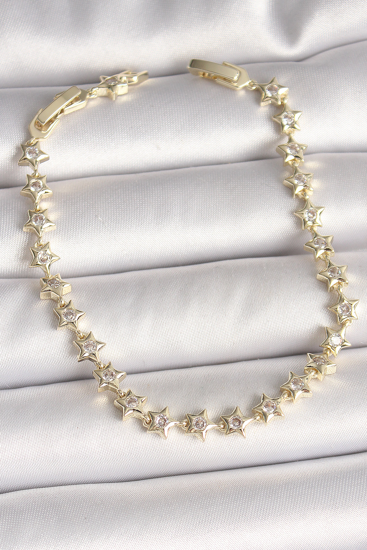 Pirinç Gold Renk Zirkon Taşlı Yıldız Model VIP Seri Kadın Bileklik BB6880