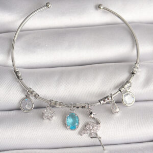 Pirinç Gümüş Renk Sallantı Zirkon Taşlı Filaminga Figür Charm Kadın Bileklik BB6903