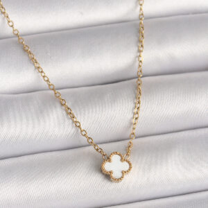 316L Çelik Gold Renk Beyaz Yonca Model Kadın Kolye BKO10019