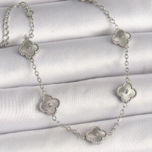 316L Çelik Gümüş Renk İşlemeli Baby Boy Yonca Model Kadın Bileklik BB6927