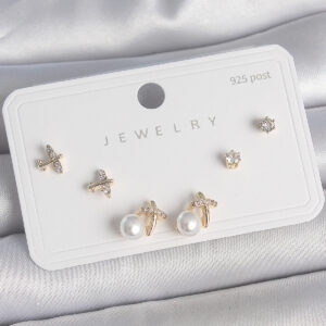 Pirinç Gold Renk Zirkon Taşlı Kelebek Model İnci Detay 925 Ayar Gümüş Çivi Kadın Küpe Seti BKP10478