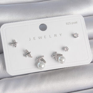 Pirinç Gümüş Renk Zirkon Taşlı Kelebek Model İnci Detay 925 Ayar Gümüş Çivi Kadın Küpe Seti BKP10479