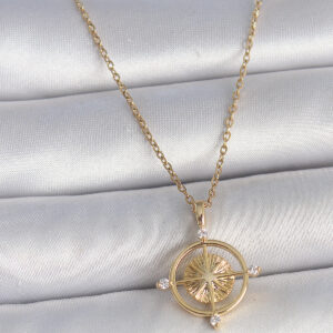 316L Çelik Gold Renk Zincir Zirkon Taşlı Pusula Model Kadın Kolye BKO10039