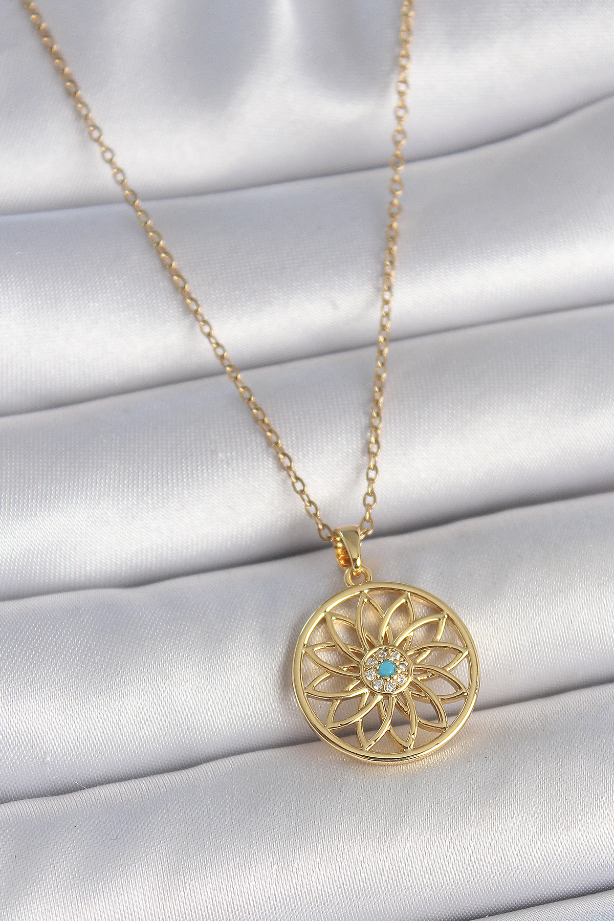 316L Çelik Gold Renk Zincr Mavi Taşlı Lotus Model Kadın Kolye BKO10061