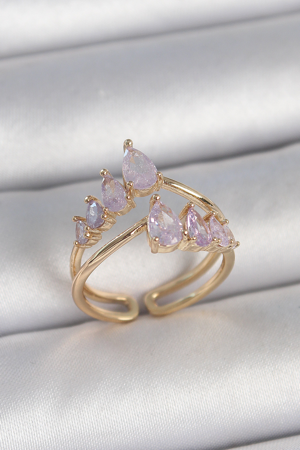 Pirinç Gold Renk Mor Damla Zirkon Taşlı Taç Model Kadın Yüzük BYK3715