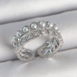 Pirinç Gümüş Renk 2'Li Sıra Zirkon Taşlı Ve İncili Ayarlanabilir Kadın Yüzük BYK3720