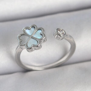 Pirinç Gümüş Renk Mavi Mineli Yonca Model Zirkon Taş Detay Ayarlanabilir Kadın Yüzük BYK3750