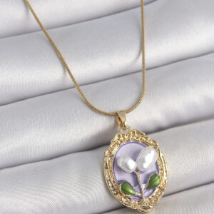 316L Çelik Gold Renk Mor İncili Çiçek İşlemeli Portre Model Kadın Kolye BKO10146