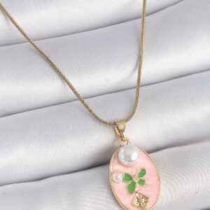 316L Çelik Gold Renk Zincir Pembe Mineli Oval İncili Çiçek İşlemeli Portre Model Kadın Kolye BKO10176