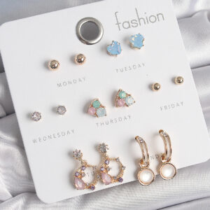 Pirinç Gold Renk Zirkon Taşlı Sallantı Halka Figür Kalp Detay 7 Çift Kadın Küpe BKP10533