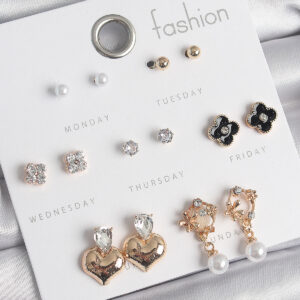 Pirinç Gold Renk Zirkon Taşlı Kalp Figür Siyah Yonca Detay 7 Çift Kadın Küpe Seti BKP10541