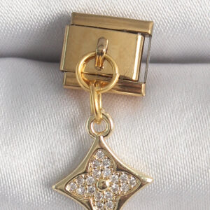 Kalbinle 316L Çelik Gold Renk Sallantı Zirkon Taşlı Çiçek İşlemeli Nomination Charm BC1355