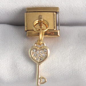 Kalbinle 316L Çelik Gold Renk Sallantı Zirkon Taşlı Kalpli Anahtar Model Nomination Charm BC1371