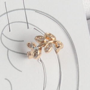 Pirinç Gold Renk Zirkon Taşlı Yaprak Model Kadın Kıkırdak Küpe BKP10572