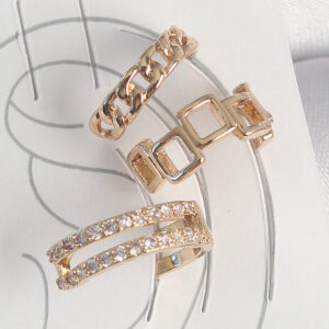 Pirinç Gold Renk Zirkon Taşlı Kare Zincir Model Kadın Kıkırdak Küpe BKP10588