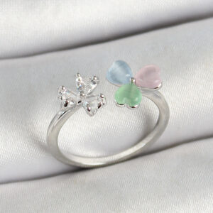 Pirinç Kalp Figürlü Zirkon Taşlı Gümüş Renk Ayarlanabilir Kadın Yüzük BYK3763