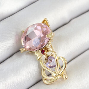 Kalbinle Pembe Zirkon Taşlı Kap Detaylı Kedi Figürlü Gold Renk Kadın Broş BR447