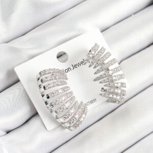 Pirinç Zirkon Taşlı Çoklu Görünümlü Model Gümüş Renk Kadın Küpe BKP10631