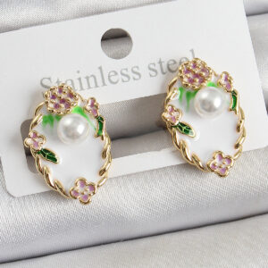 Pirinç Beyaz Mineli İnci Detaylı Sanatsal Portre Model Gold Renk Kadın Küpe BKP10689