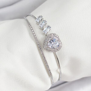 Pirinç Gümüş Renk Kalpli Zirkon Taşlı Kadın Bileklik BB7065