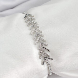 Pirinç Gümüş Renk Zirkon Taşlı Balık Sırtı Kadın Bileklik BB7069